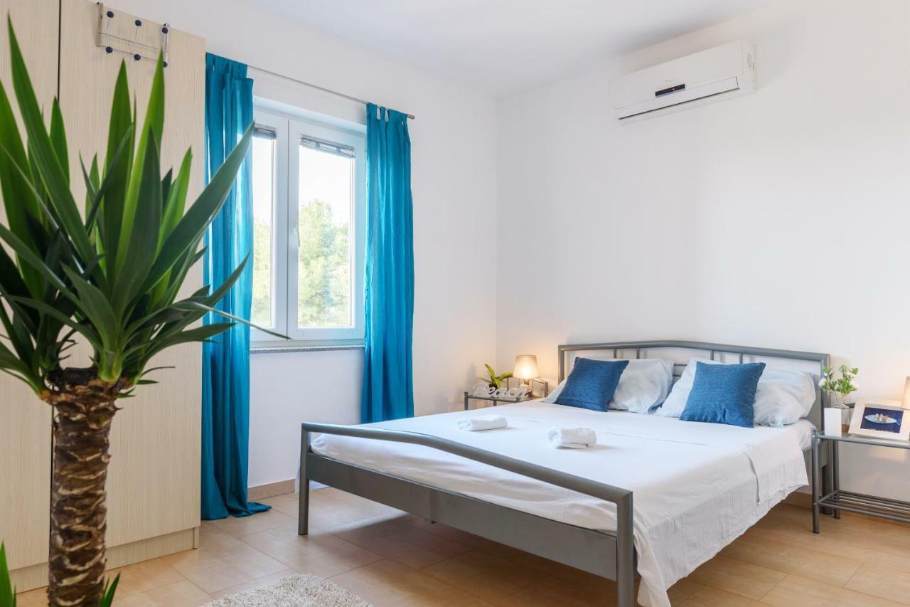 Very Special Apartments Pakoštane Екстериор снимка