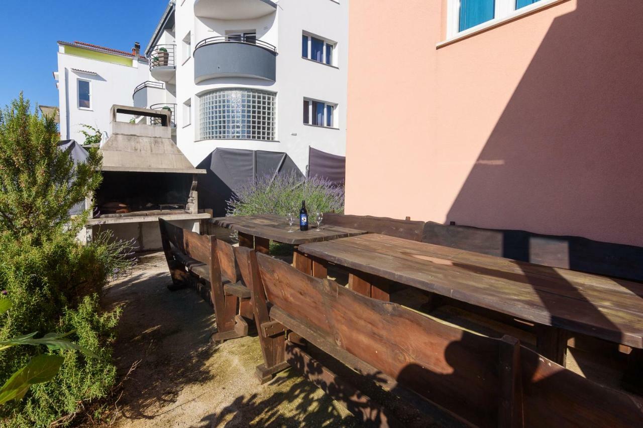 Very Special Apartments Pakoštane Екстериор снимка